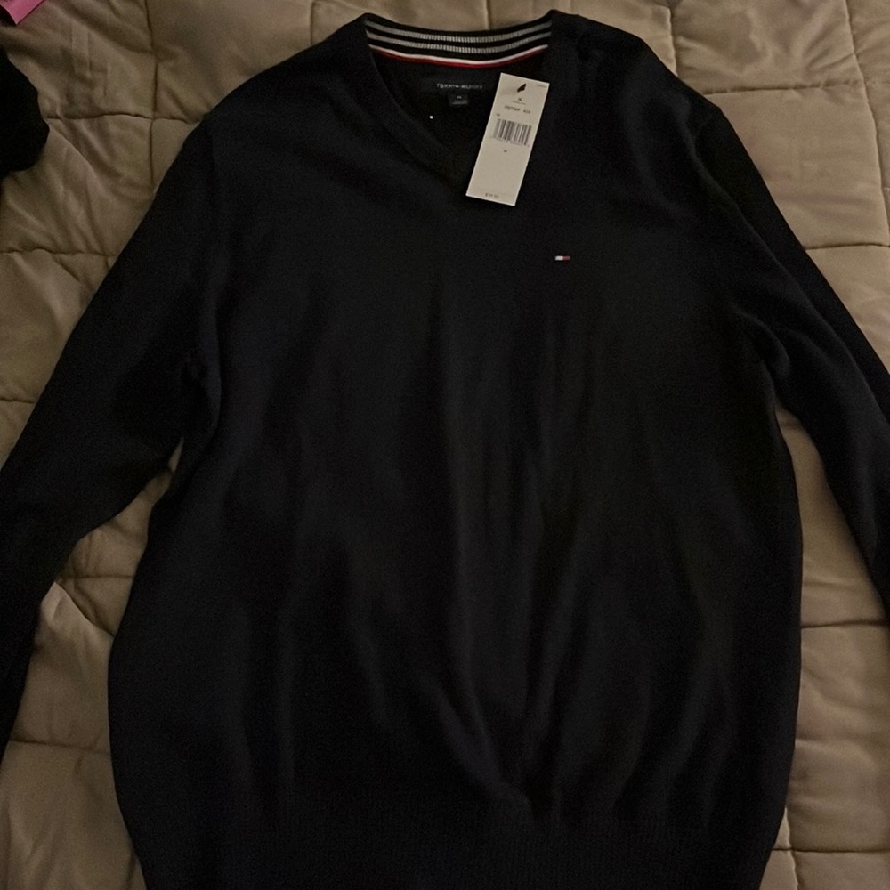 Tommy Hilfiger brand new long sleeve fleece.